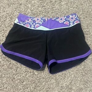 Lululemon Speed Up shorts size 4